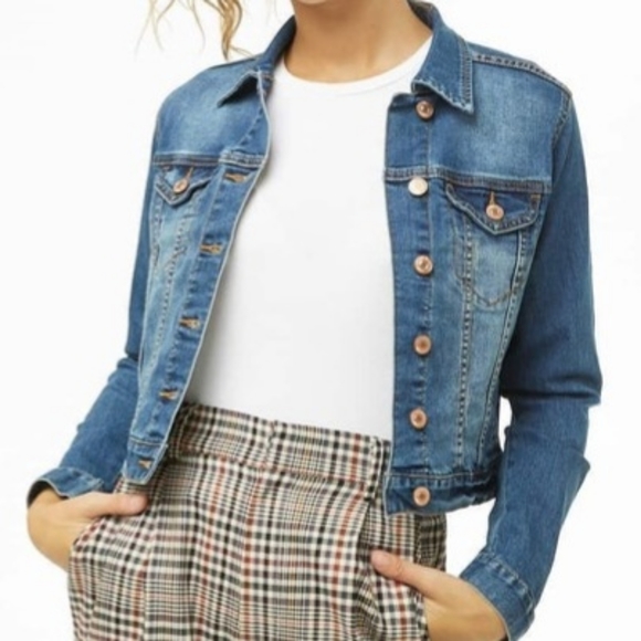 Forever 21 Jackets & Blazers - Forever 21 Cropped Denim Jacket